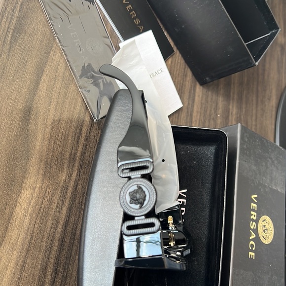 Versace Biggie Sunglasses 4361 - Picture 7 of 7